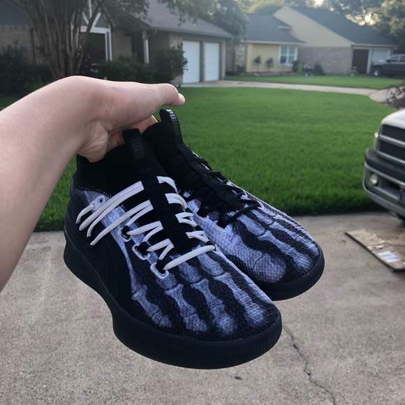 clyde court basketball shoes